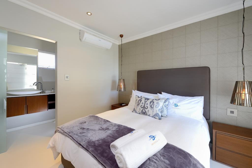 Hotel Grand Blue D à Le Cap Extérieur photo