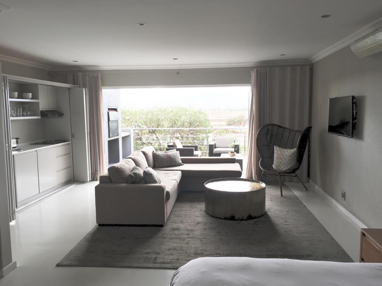 Hotel Grand Blue D à Le Cap Extérieur photo